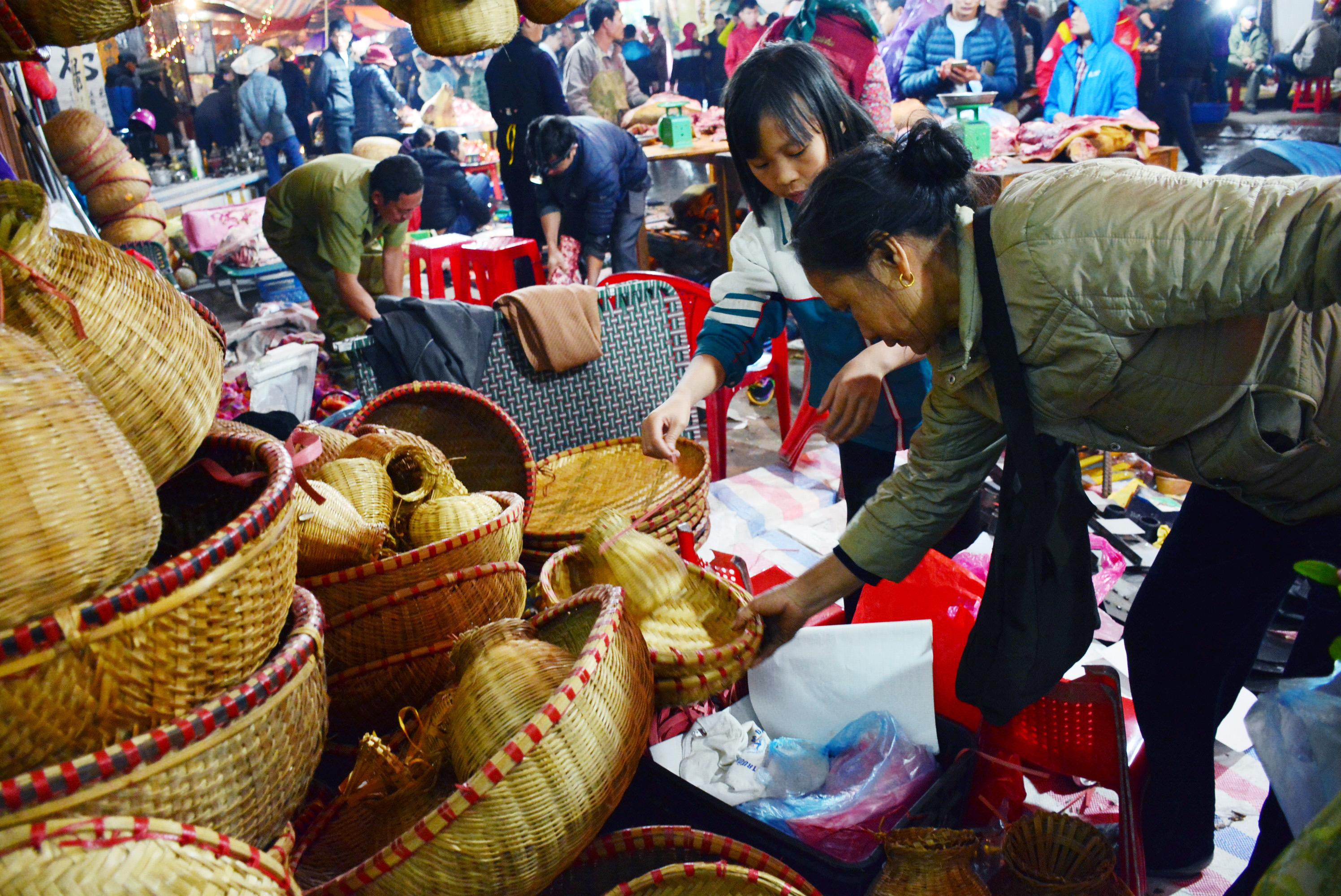 Những ước vọng hồn hậu ở chợ Viềng 